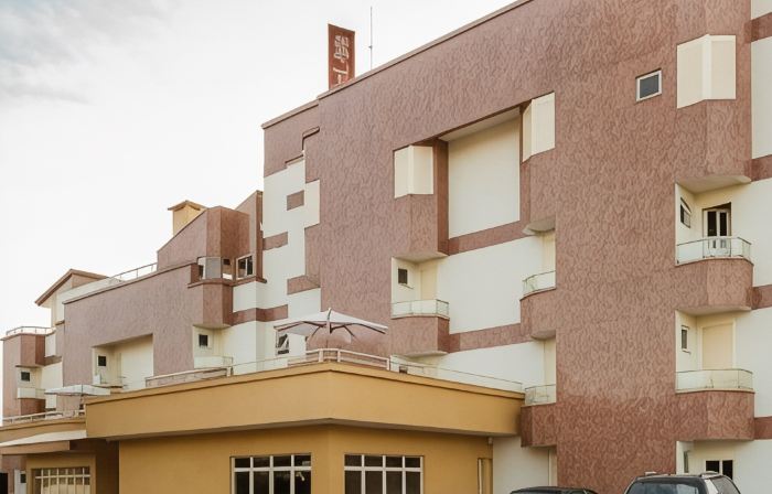 Hotel Dois H