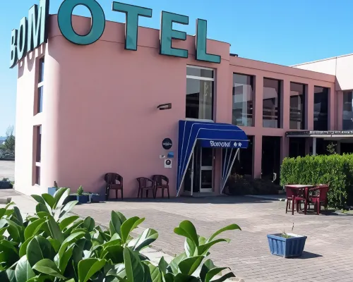 Hôtel Bomotel Hotels in Montlucon