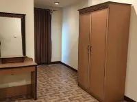 Cozzy Galaxy Hotel Hotels in Wanea