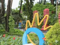 Vasa Suite Surabaya Hotel berhampiran Monumen Bambu Runcing
