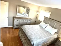 4 Bed 3 bath clean , spacious all brick home , welcome families and work groups Hotels in Clark County