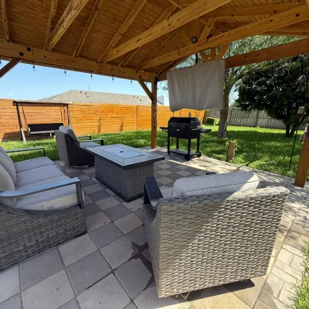 U Patio Oasis - 3 br - 2 bth