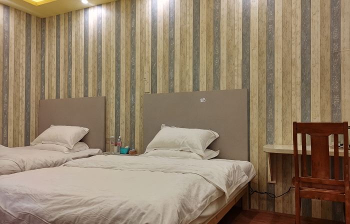 岑鞏一品苗香飯店