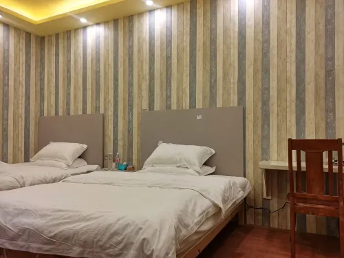 Cenggong Yipin Miaoxiang Hotel