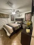 Beautiful 4bedroom and heated pool, great place for family gatherings!