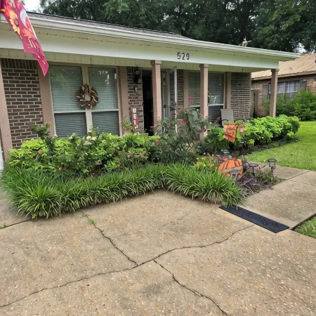 Reviews Location Amenities Pet Friendly Owner Managed-Do I Have Your Attention?