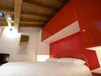 VERSOVERDE HOTEL Alzaia Naviglio Grande Hotels near via Morimondo