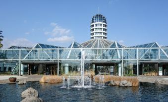 The hotel is located in a building in Santa Martini, CA on 1 at Hotel the Grang Jungmun