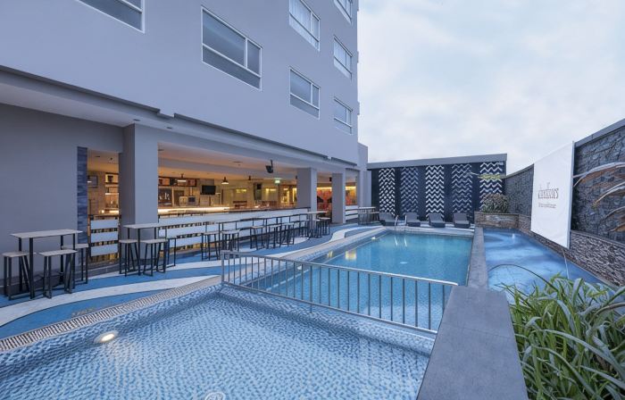 ROYAL BAY MAKASSAR