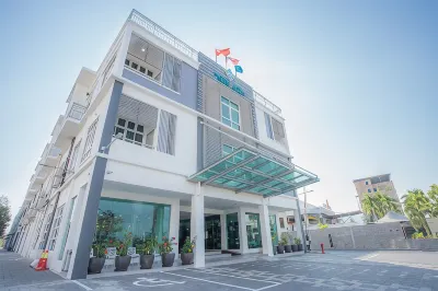 Adya Hotel Chenang Hotels in 