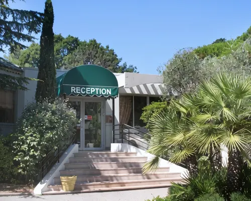 Hollywood Hotel Cannes Hotels in Cannes