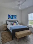 "The Lazy Coconut," a family and pet-friendly home in beach walking distance. - 4-Star