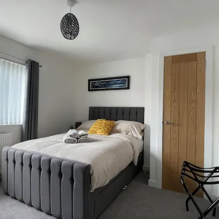 The Den-NC500 Apartment-Sleeps 4