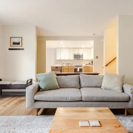 Home in Beaverton, 15mins from Downtown Portland