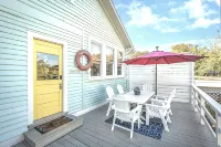 Summerwind: Award Winner! Pool, Firepit & 3 Blocks to Beach - Private Pools