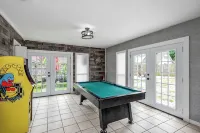 Arlington Retreat Near Stadiums and Six Flags - บังกะโล