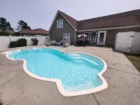 Spacious 5-bedroom Beach Retreat W/ Private Pool - Wifi