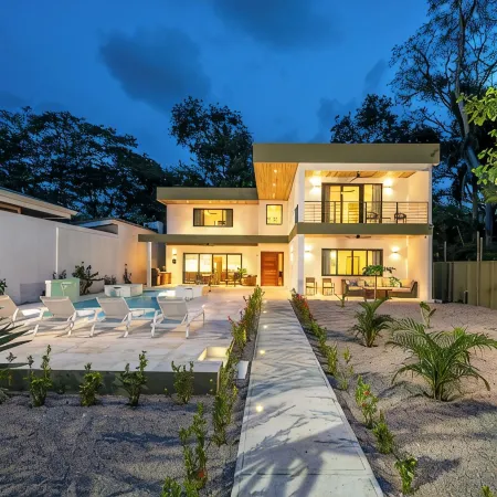 Gated + Lux +New Modern 4-BD Home in Playa Potrero – AC, WiFi & Steps to Beach!