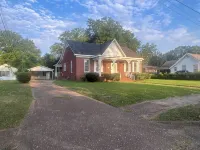 Magnolia State Winter Escape – Beautiful 3Br Family Home