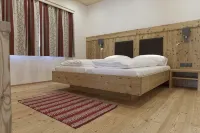 Spacious vacation home with large garden