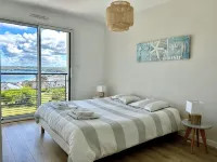 Contemporary house 160 m2, sleeps 8 to 9, stunning sea view - Biệt thự