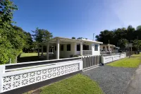 Casa Blanca with Private Pool - Relaxing Retreat