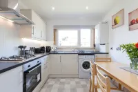Super Prime City Centre Executive Apartment - Dunfermline - 4-Star