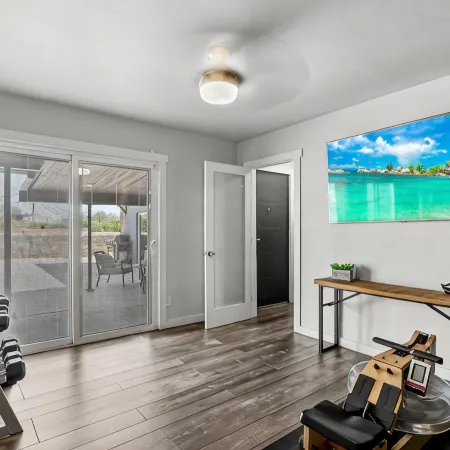 MODERN HOME WITH GYM, SAUNA, POOL AND GAME ROOM