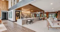 Elegant 2 King Beds Southside with Pool and Gym Near Mayo Clinic UNF and Beaches
