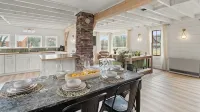 Charming Large 6-bedroom farmhouse in Stowe Lower village with Soaking tub - 4-Star