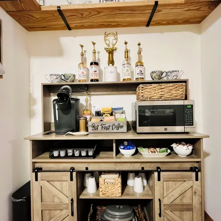 Cozy 3-bedroom cottage with AC and WiFi in lovely Albrightsville