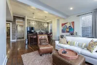 Large Downtown Artist's Loft, 30 min to Lexington, Horse, Bourbon, R River Gorge