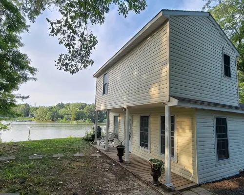 Private Riverfront Home with dock Ξενοδοχεία στην πόλη Cople