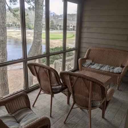 Perfect Vacation Rental! Beach, Golf, Pool & more. Pet friendly!