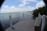 NEPTUNES END - 4 Bedrooms / 3 Bathrooms Waterfront Retreat-  Pool & Sunset Views - Wi-Fi