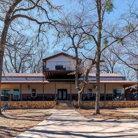 Luxury Lakehouse Private Group Getaway For The Whole Family