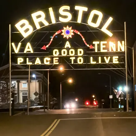 3/2.5 Townhome Near Downtown Bristol, TN