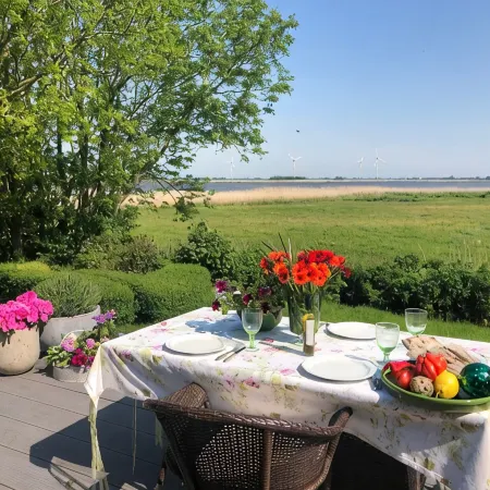 HOLIDAY APARTMENT WITH OWN SEA ACCESS AND GARDEN