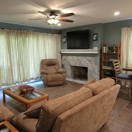 Reconfigured 2 bedroom, 2 bath condo, walking distance Pinehurst Resort.