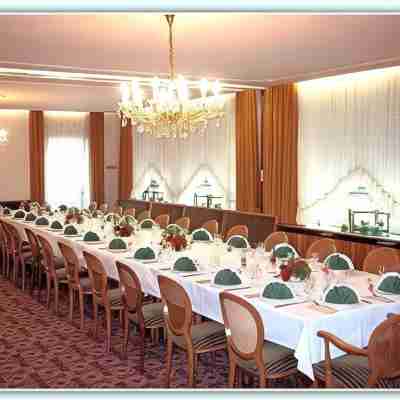 Hotel Goldinger Dining/Meeting Rooms