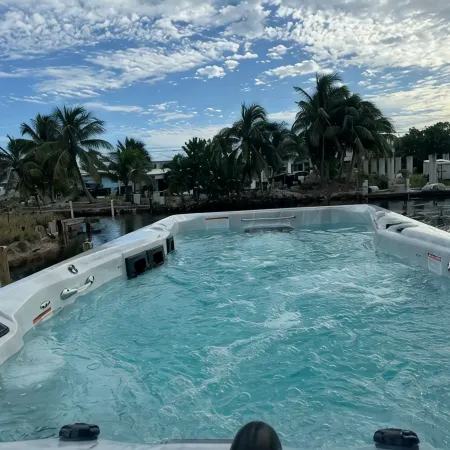 🐠 HEATED SWIM SPA / OPEN WATER VIEWS / BOAT DOCK / LUXURIOUS /  BUILT IN 2023🐬