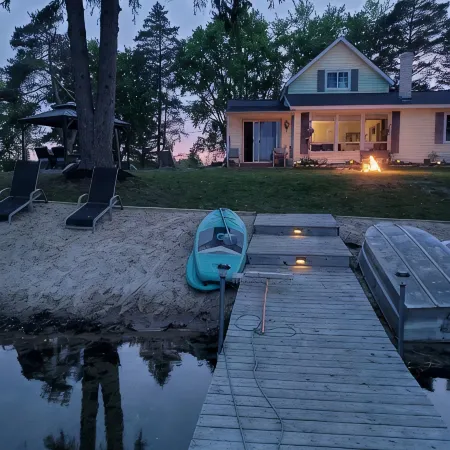 Lake Front on Little Clear Lake- Comfort Resort