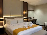 Hotel Furaya Hotels near Siak River