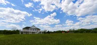 Spacious Family Gathering House on the Shenandoah River - 3-Star