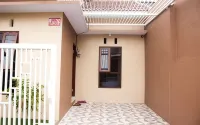 Homestay Villa Ijen - Four Bedroom