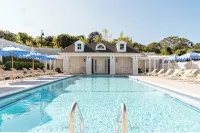 Canoe Place Inn & Cottages - piscina