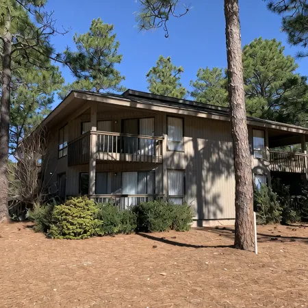 Quiet Condo on Golf Course with EV Plug near Pinehurst