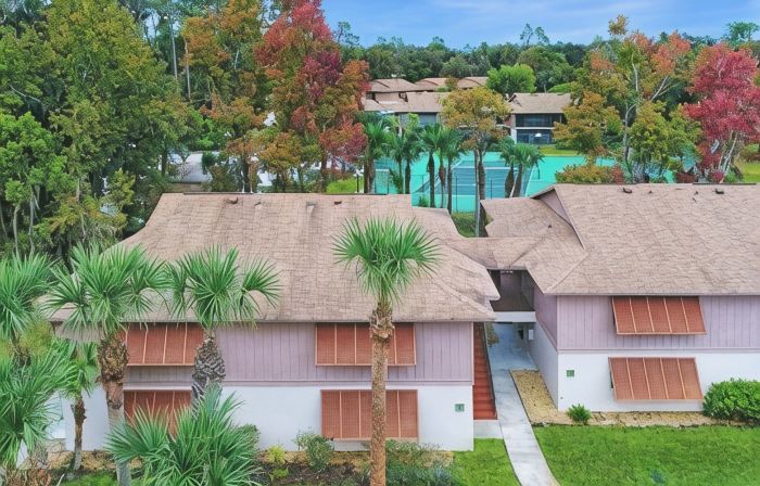 Cozy 2Br  Condo with Pool Bike-Trail Near Lake Beach Fireplace Safe Community