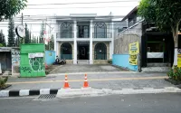 Sans Arya Hotel Batu - 2-Star