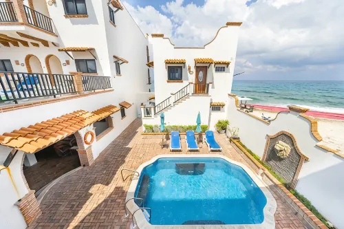 Oceanside Villa "Veracruz" with a/c pool in centro       5 min stroll to beach - Villas